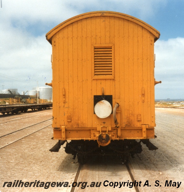 P01094
Z class 127, Leighton, end view
