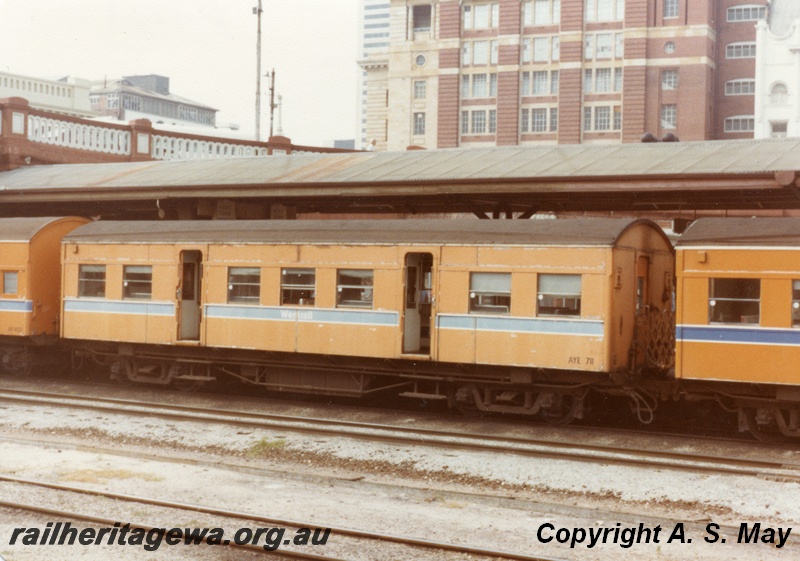 P01131
AYE class 711 carriage, orange livery, side view, Perth, ER line.
