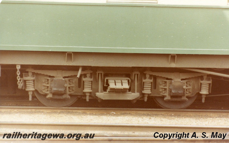 P01135
AYC class carriage, bogie detail, side view, Perth, ER line.
