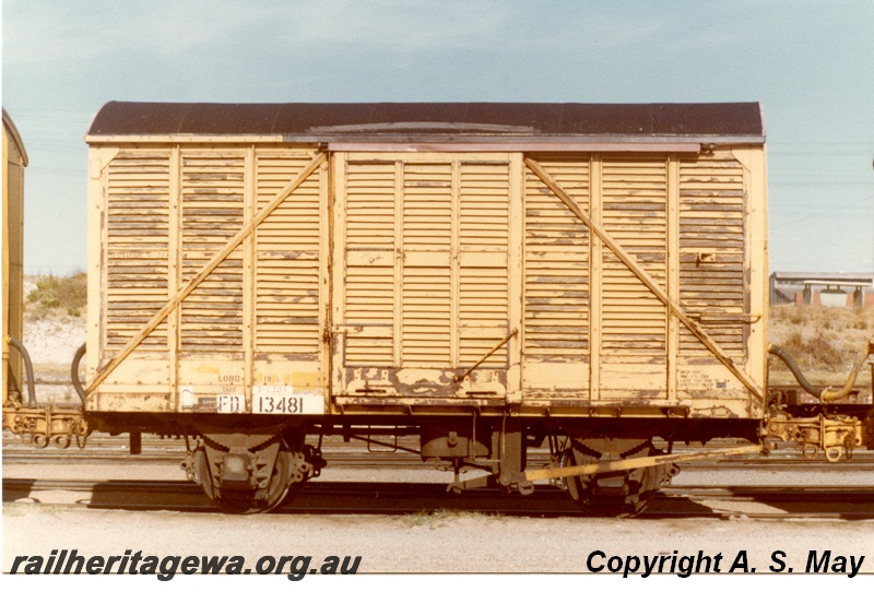 P01163
FD class 13481 louvered van, yellow livery, side view, Leighton, ER line.
