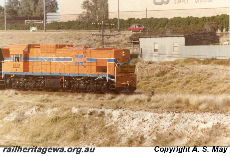 P01164
A class 1513 diesel locomotive, orange livery, Sunday Times Watsonia Flyer headboard, first passenger train after the re-opening of the Perth to Fremantle line in 1983. Leighton.
