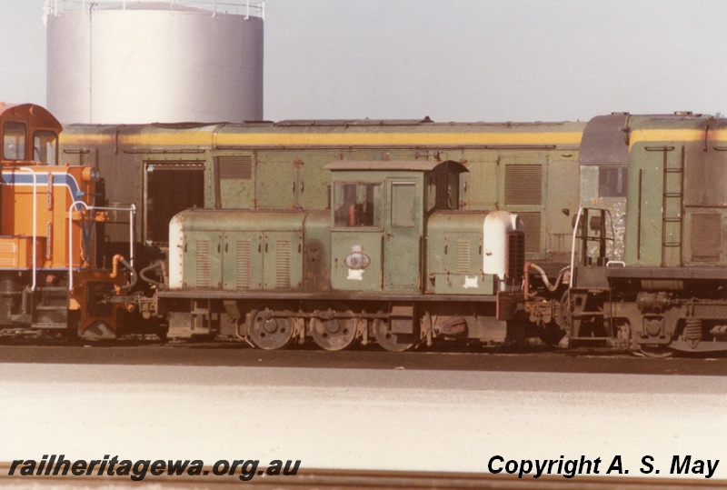 P01174
Z class 0-6-0 diesel-mechanical shunter, green livery, Forrestfield.
