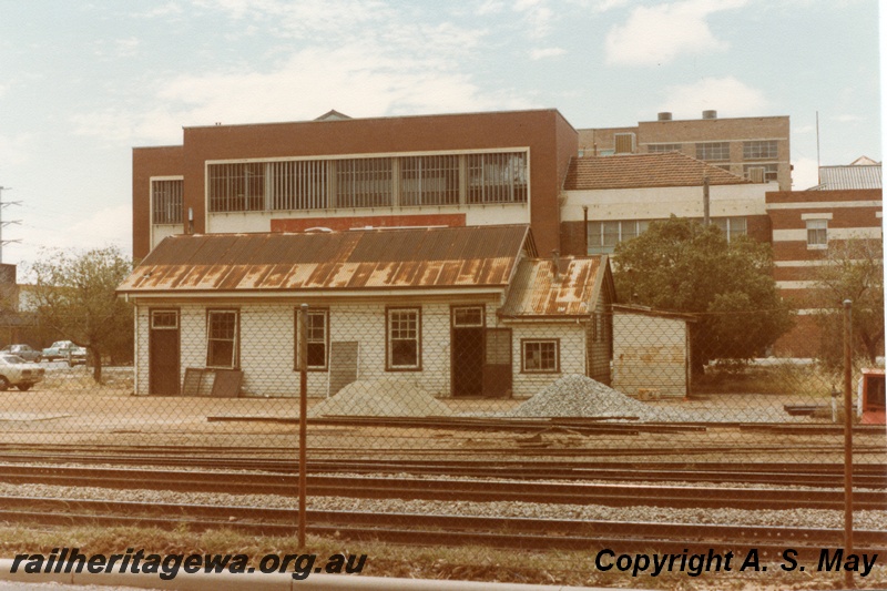 P01199
Yard, buildings, west end of the Carriage Sheds, Perth, view across the tracks.
