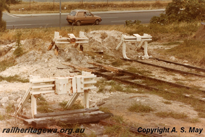 P01216
Buffer stops, rail type, three of, North Fremantle
