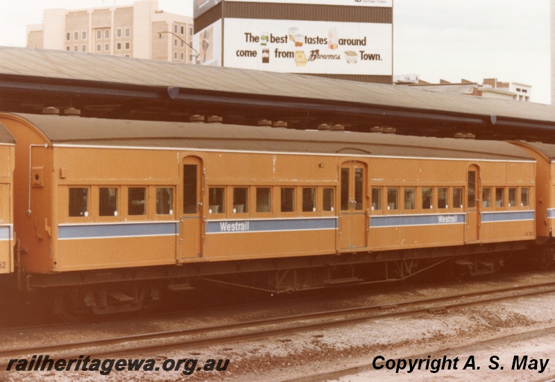 P01233
AY class 26, Perth Station, end and side view.
