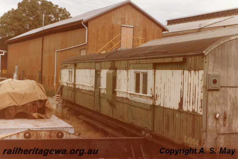 P01280
ZJ class 364 passenger brakevan, Midland Workshops, side and end view
