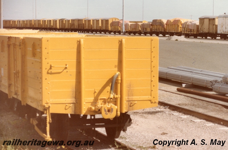 P01287
GE class four wheel open wagon, Robbs Jetty, end view
