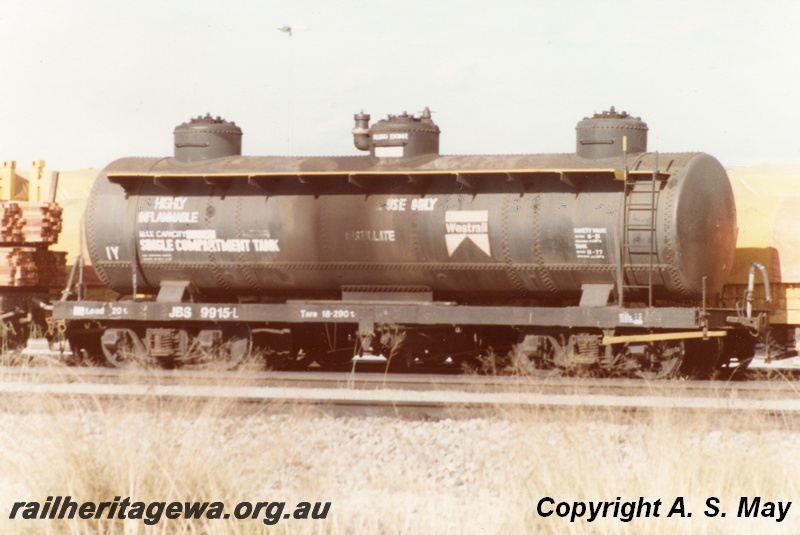 P01300
JBS class 9915-L, Forrestfield, side and end view.
