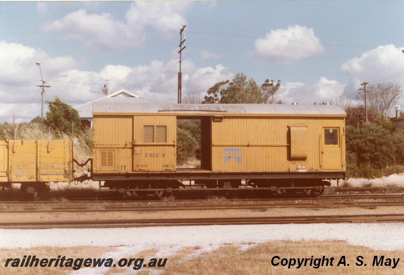 P01303
Z class 522 brakevan, doors open, side view, yellow livery, Bassendean, ER line.
