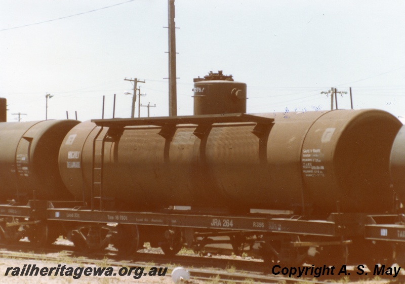 P01347
JRA class 264, Bunbury, SWR line, side and end view
