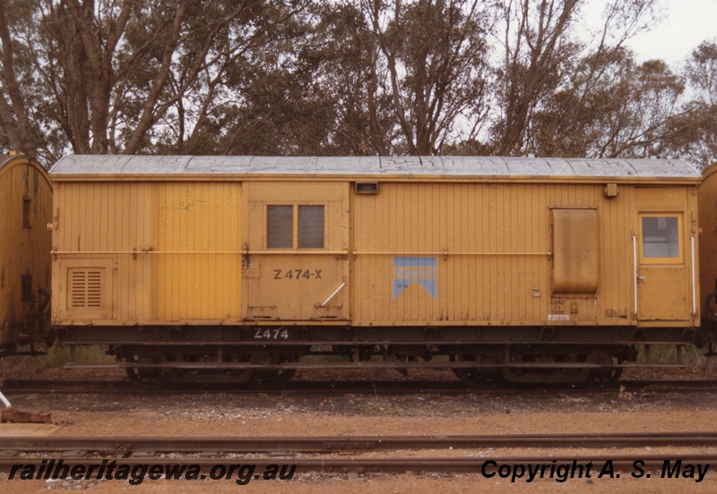 P01375
Z class 474-X, Narrogin, GSR line, side view
