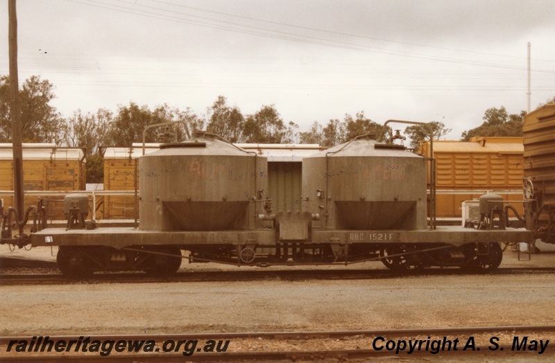 P01379
RBC class 1521 bulk cement wagon, Narrogin, GSR line, side view, 