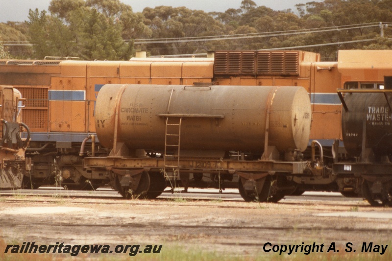 P01385
J class 12109 tank wagon stencilled 