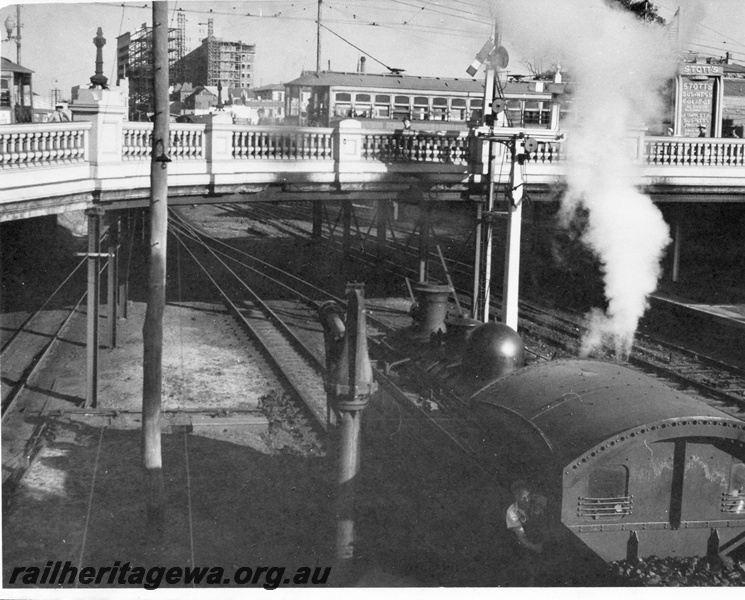 P01402
DS class, signals, Perth Station, east end looking east, Barrack Street Bridge with tram upon it in the near background
