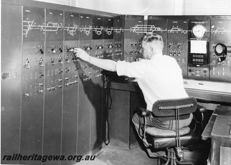 P01478
CTC signalling panel, located at Perth station
