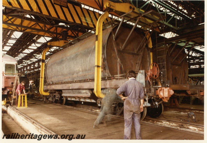 P01522
XE class, Midland Workshops, side and end view, under construction. 
