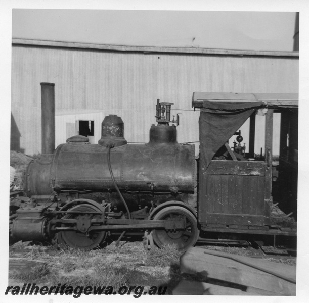 P01679
Formerly Millars loco Kia Ora previously named Beetle, Bunbury, SWR line, side view.
