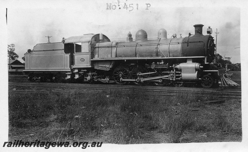 P01687
P class 451, photographic grey livery, Midland Junction, ER line, side view. 
