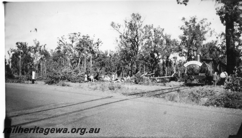 P01696
Albany Highway crossing near Jarrahdale, ARHS outing.
