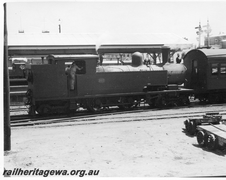 P01707
N class 263, Perth, ER line, rear and side view
