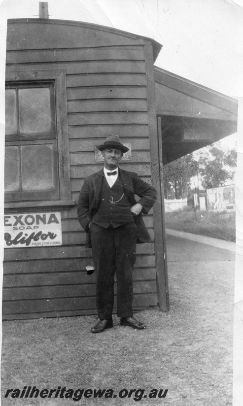 P01739
Station building, West Subiaco, re-named Shenton Park, end view, ER line, c1902-1910.
