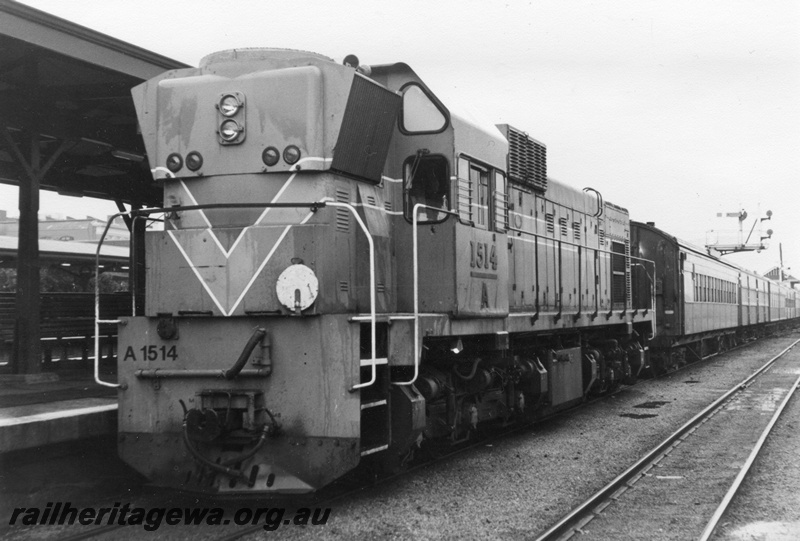 P01795
A class 1514, Perth Station, front and side view, arriving from Forrestfield on tour train duty.
