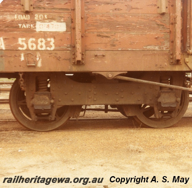 P01827
RA class 5683 open wagon, Fox 5'0