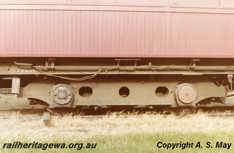 P01850
AZS class 446, ex MRWA JV class 33, Rail Transport Museum, bogie, 6'6