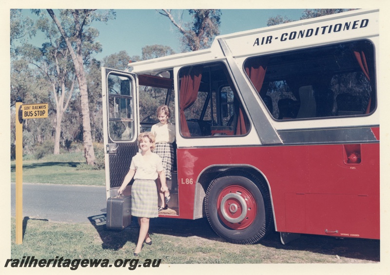 P02041
Railway Road Service Leyland bus No.L86, passenger alighting at bus stop
