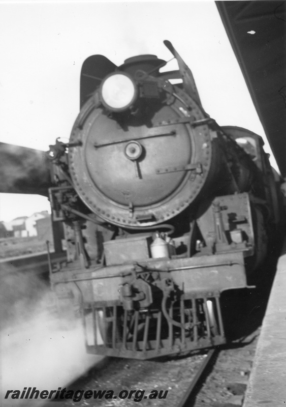 P02055
Commonwealth Railways (CR) C class 62, Kalgoorlie, front view
