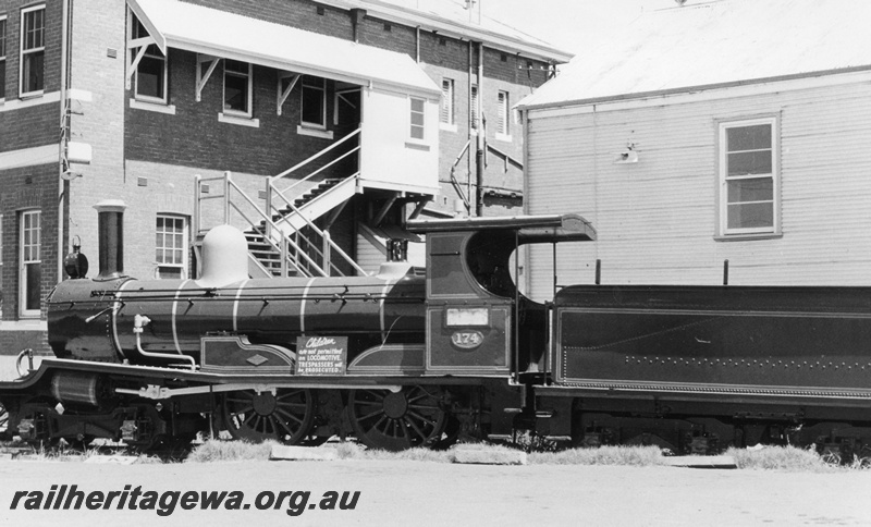 P02222
R class 174, Midland, side view, on display
