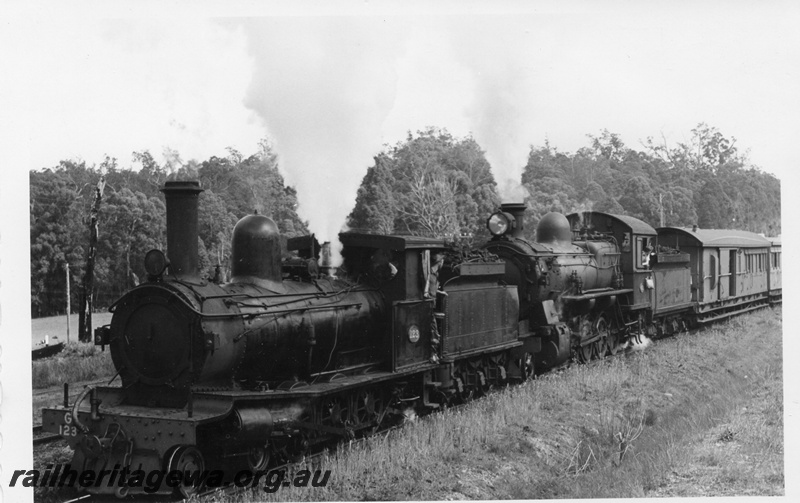 P02226
G class 123, FS class 491, Moorhead, BN line, on the 