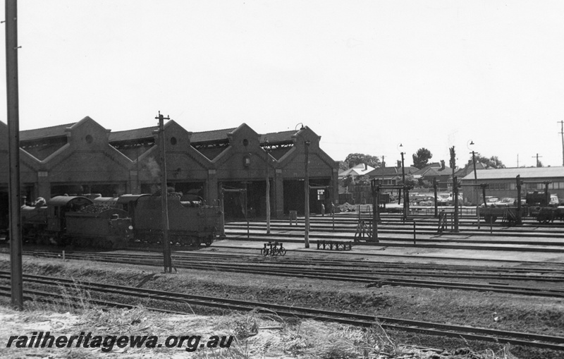 P02232
Loco shed, East Perth Loco Depot, Perth end, locos on the apron.
