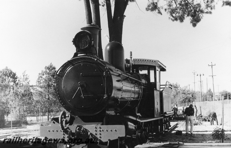 P02258
YX class 86, Rail Transport Museum, front and side view
