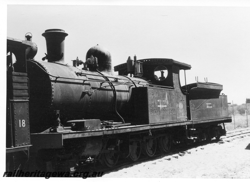 P02261
O class 218, Rail Transport Museum, front and side view
