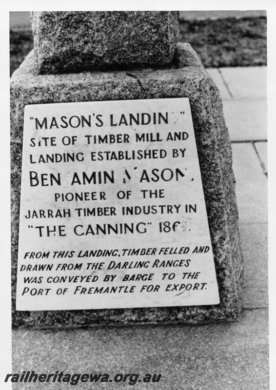 P02276
Plaque on the obelisk marking the site of the landing for the Mason Bird tramway
