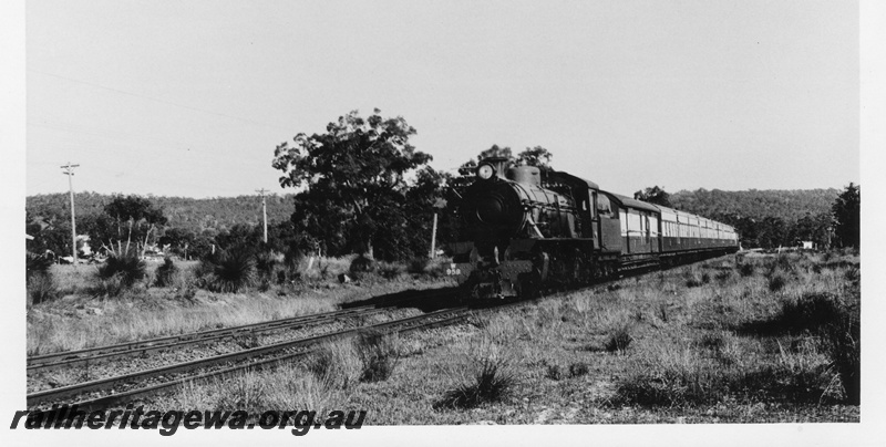 P02288
W class 958, hauling the 