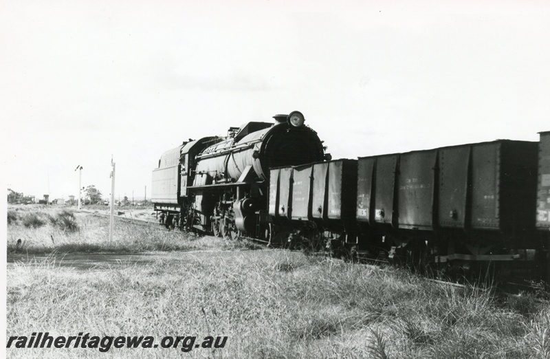 P02298
V class 1209, tender first, empty stock working near Brunswick Junction, SWR line
