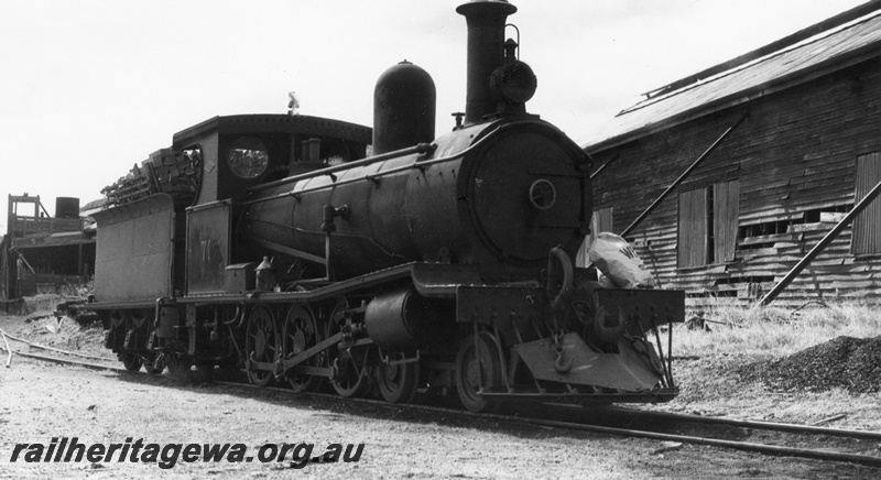 P02304
Millars G class 71, Yarloop Workshops, side and front view.
