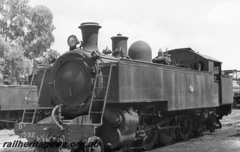 P02348
DD class 592, Midland Loco Depot, front and side view
