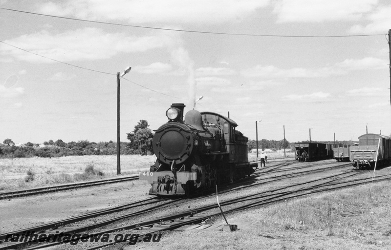 P02387
FS class 460, Collie Yard, BN line, front and side view, shunting.
