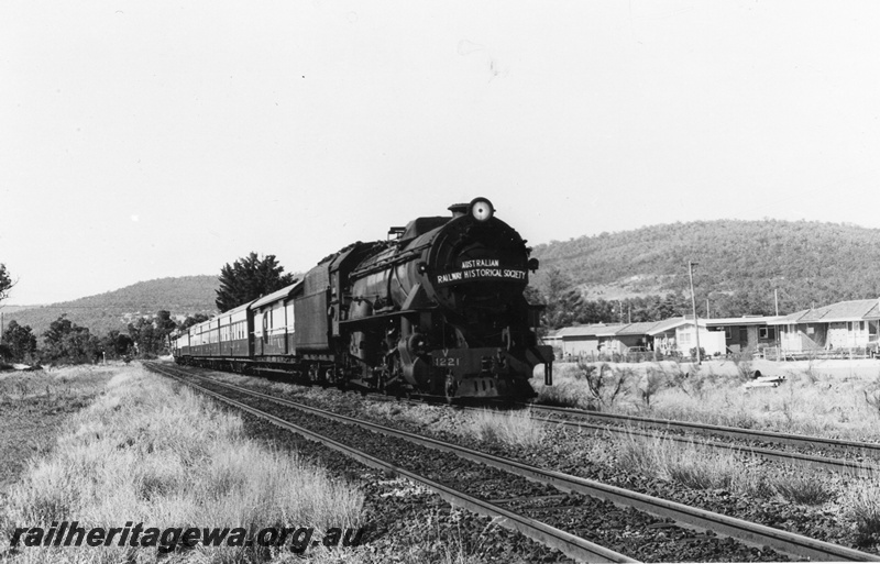 P02439
1 of 7 views V class 1221, SWR line, on ARHS tour train
