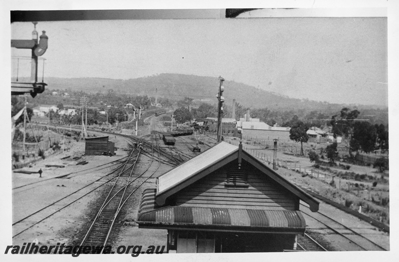 P02453
Signal box, Bellevue, ER line, view of roof and track work to the east. Photo taken from the footbridge.
