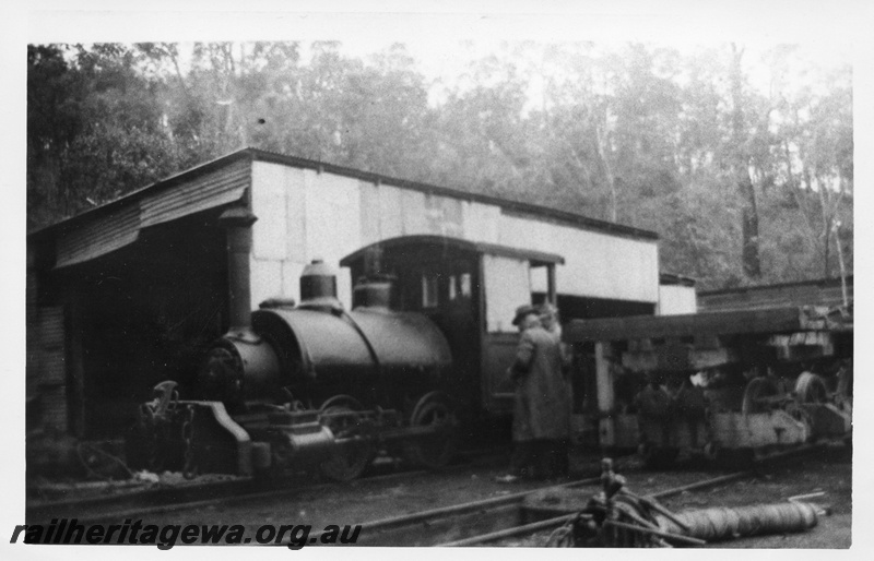 P02468
PWD loco Kia Ora, side tipping wagons, Roelands Quarry, front and side view.
