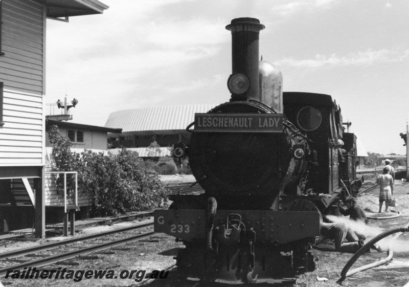 P02504
1 of 4 views of G class 233 and G class 123 back to back separated by a J class water tank wagon on the train to commemorate the centenary of the opening of the Fremantle to Guildford railway, west end of Perth Yard
