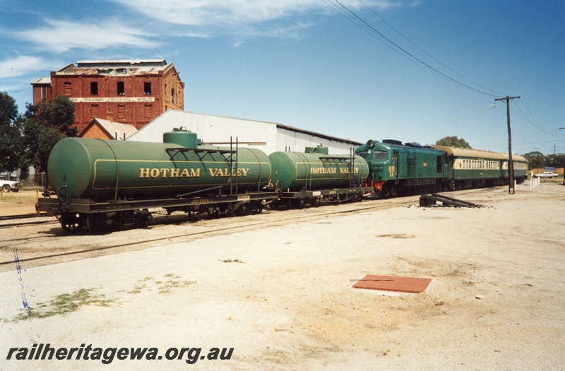 P02553
1 of 2, Hotham Valley Railway's X A class 1401 