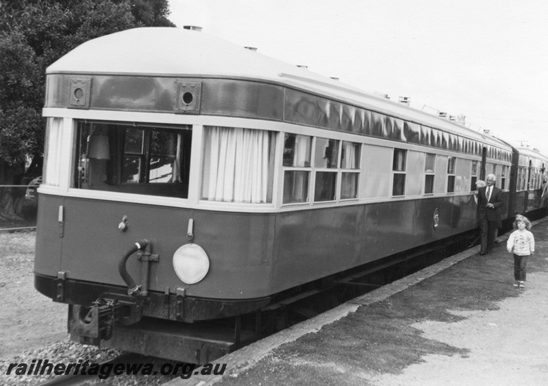 P02607
AN class 413 vice regal carriage (Coach), end and side view, attached to a special train to Beverley where the Governor Gordon Reid unveiled a plaque to commemorate the centenary of the opening of the Fremantle to Beverley railway. 
