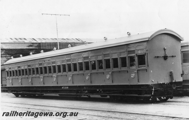 P02623
AT class 259 suburban side loading carriage, Midland Workshops, side and end view
