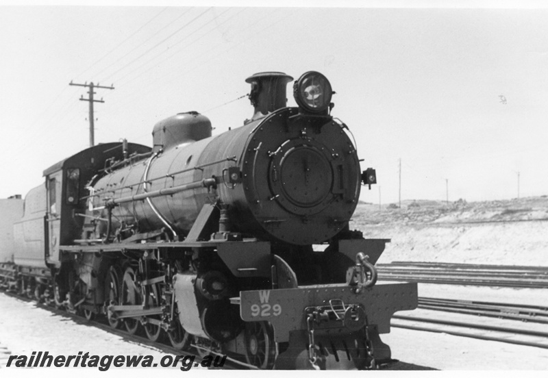 P02635
W class 929, Leighton Yard, side and front view.
