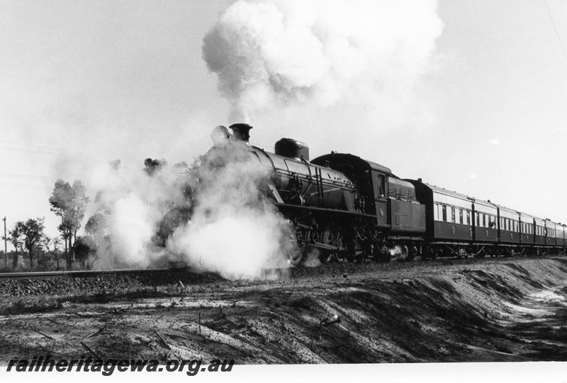 P02641
W Class 908 steam locomotive heading 